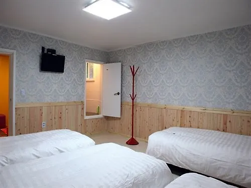 24 Guesthouse Gangnam Center Σεούλ Πανσιόν